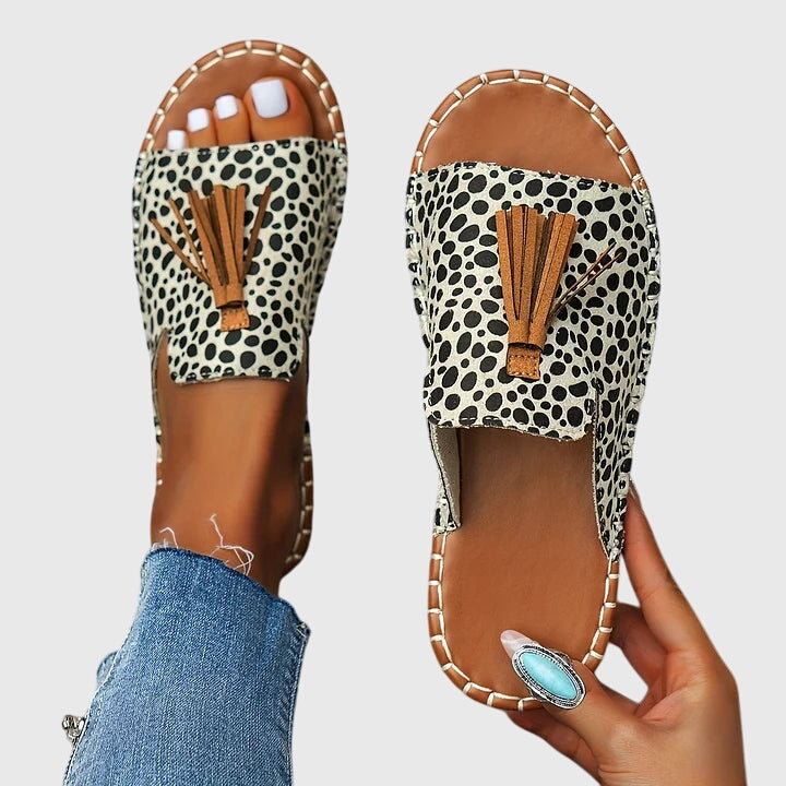 VUI Paris | Sandales Bohèmes À Pompons Nathalie