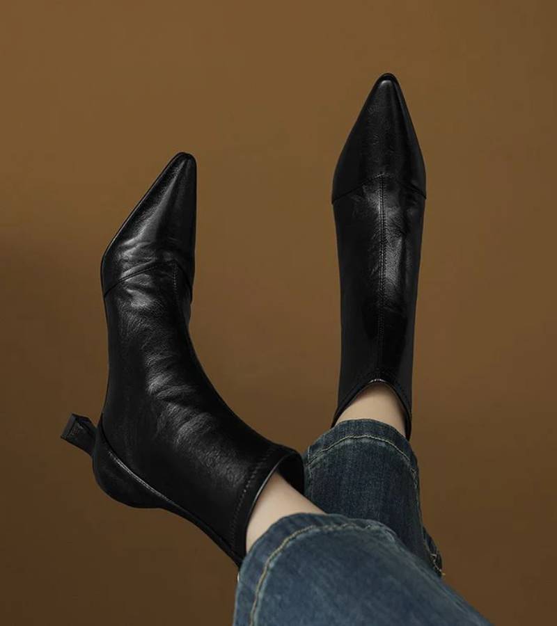 VUI Paris | Bottines en cuir à talon élégant