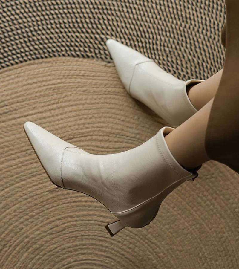 VUI Paris | Bottines en cuir à talon élégant