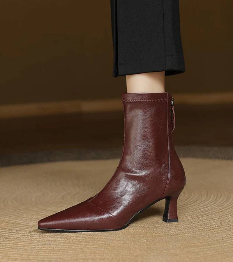 VUI Paris | Bottines en cuir à talon élégant