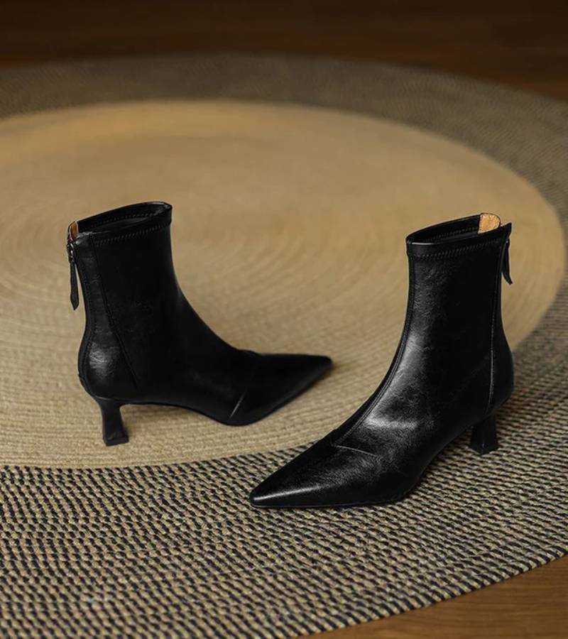 VUI Paris | Bottines en cuir à talon élégant