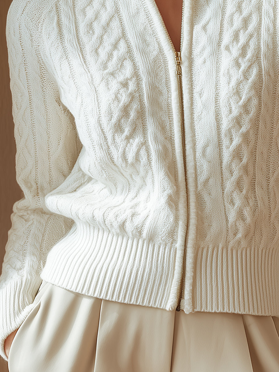 VUI Paris | PULL COL MONTANT EN MAILLE DOUCE IMPRIMÉE