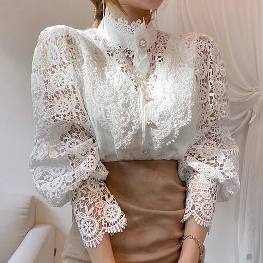 VUI Paris | Chemise à manches longues avec dentelle et détails Tove