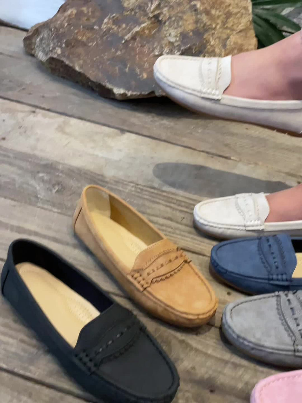 VUI Paris | Mocassins Effet Daim Festonnés Marie