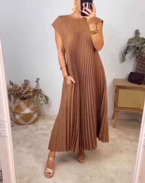 VUI Paris | Robe Plissée Sans Manches