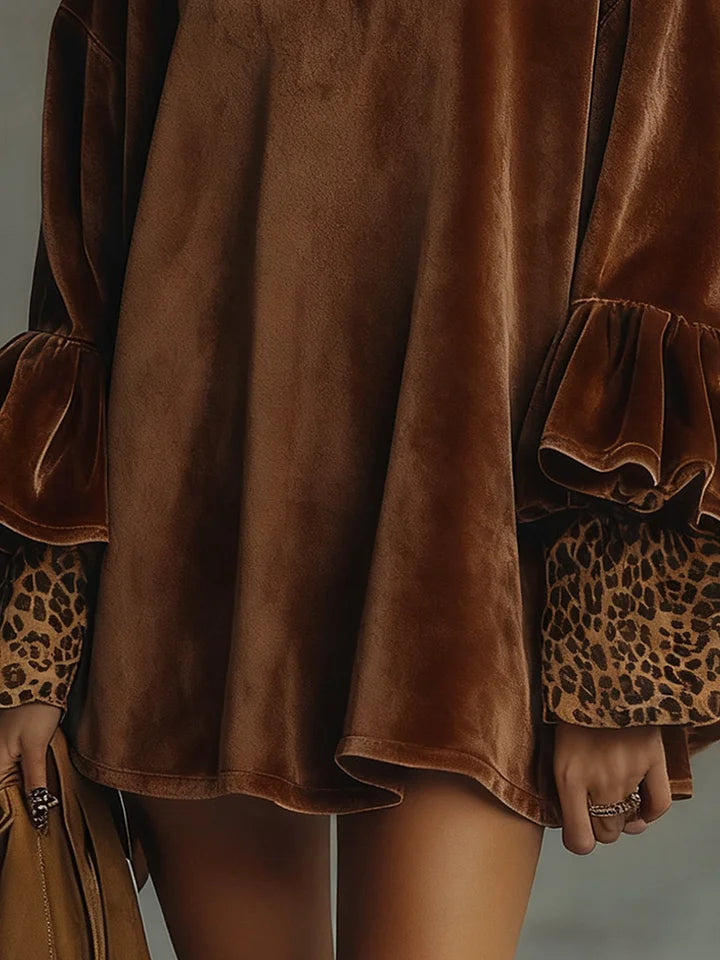 VUI Paris | ROBE TRAPÈZE EN VELOURS À MANCHES LÉOPARD