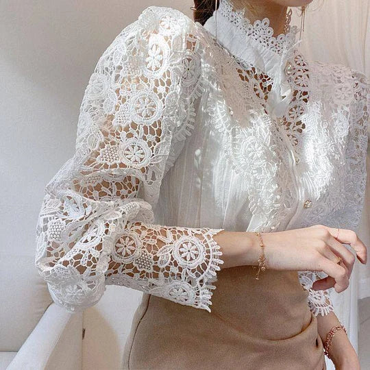 VUI Paris | Chemise à manches longues avec dentelle et détails Tove