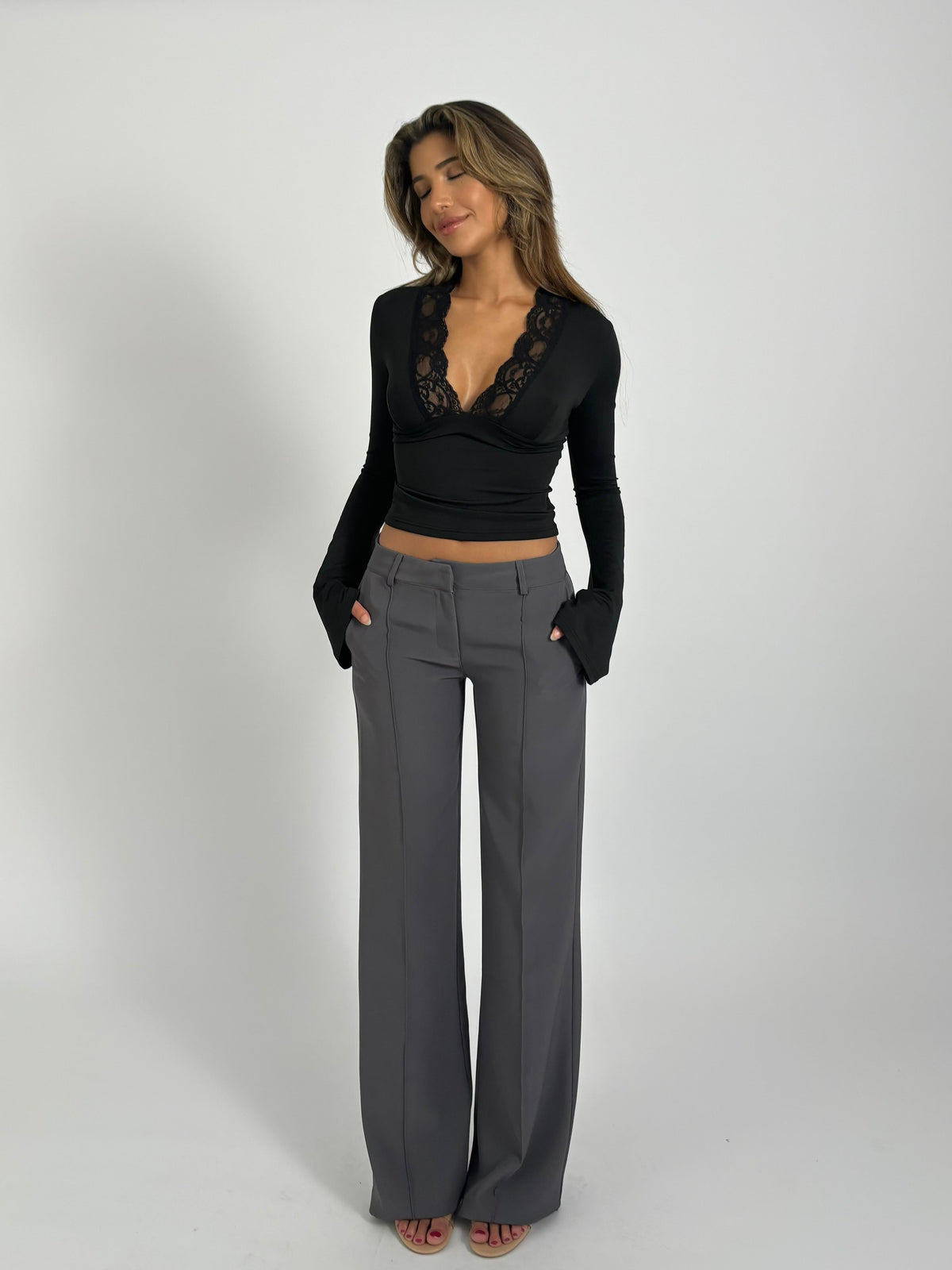 VUI Paris | NORDIQUE CHIC HAUT EN DENTELLE