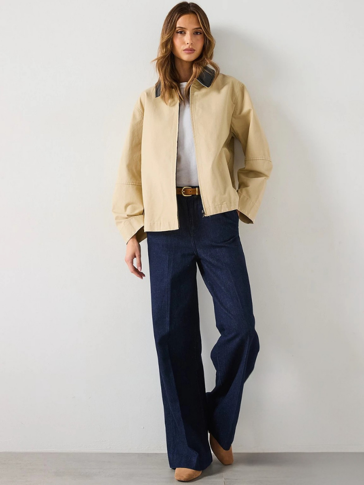 VUI Paris | VESTE INTEMPORELLE À COL CONTRASTANT